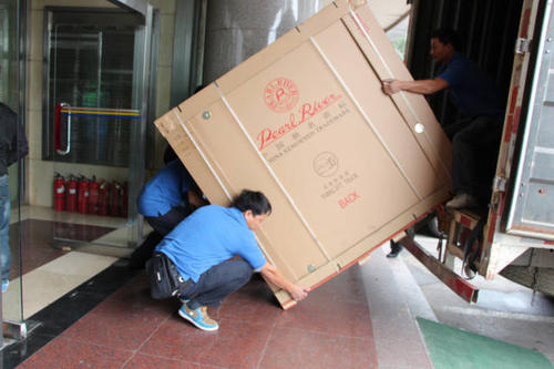温宿钢琴贵重工艺品无忧运